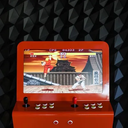 ホテル Four Reels Serdivan