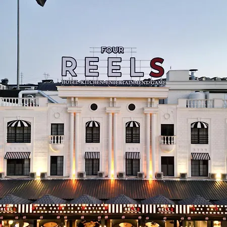 Four Reels Hotel 3*