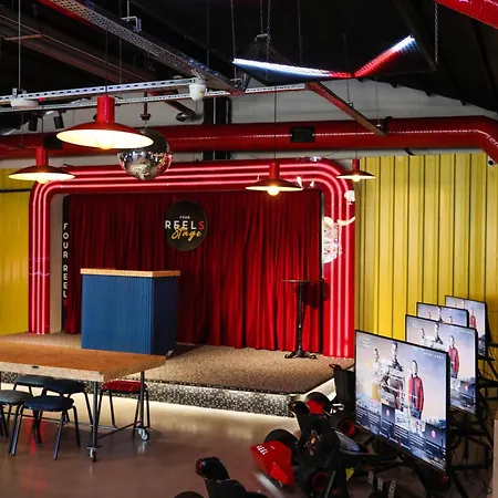 Hotel Four Reels Serdivan