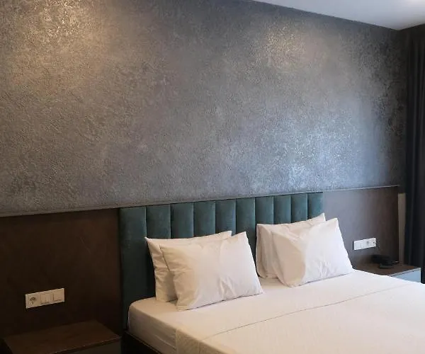 Four Reels 3* Serdivan